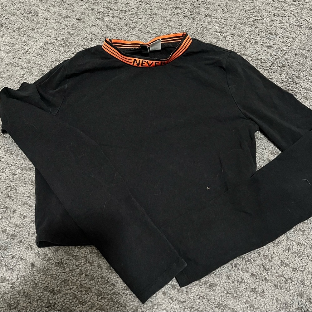 Black and orange long sleeve crop top